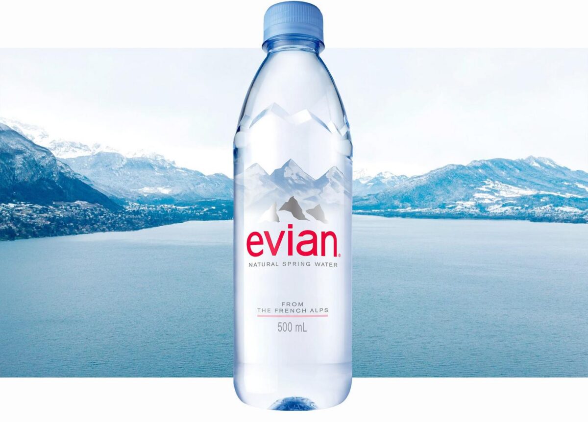 Tại sao nước khoáng Evian lại đắt hơn với các nước khác hiện nay?